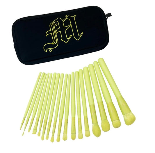 MADE BY MITCHELL 16 PIECE MAKEUP BRUSH SET & POUCH